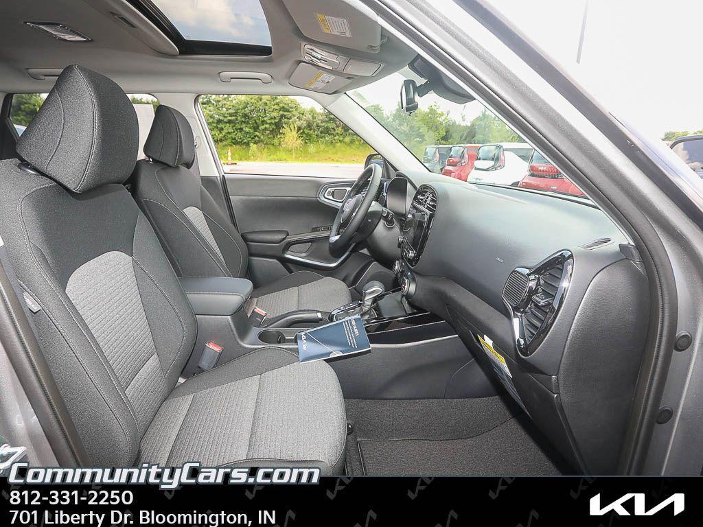 new 2025 Kia Soul car, priced at $25,542