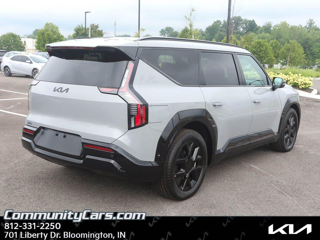 new 2026 Kia EV9 car, priced at $72,120