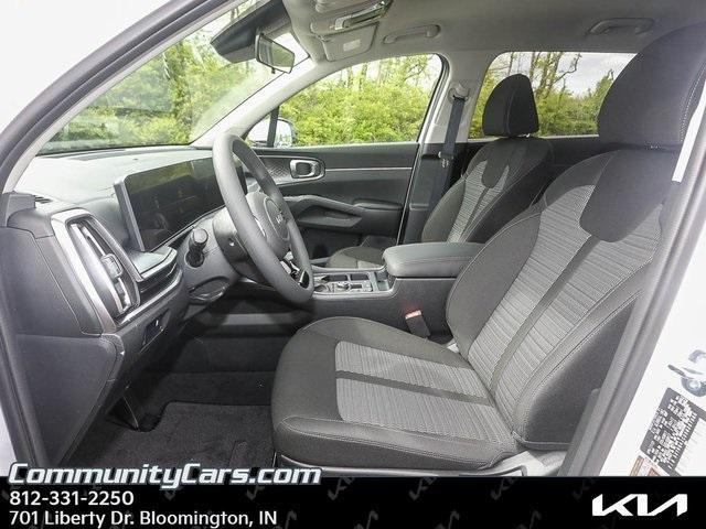 new 2025 Kia Sorento car, priced at $33,125