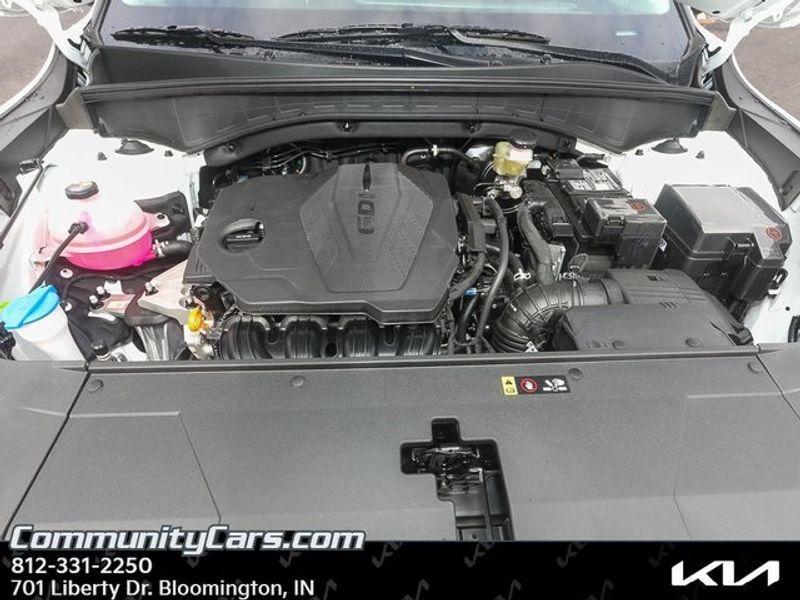 new 2025 Kia Sorento car, priced at $33,125