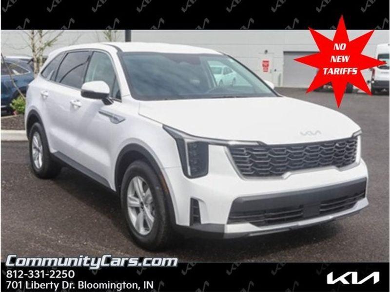 new 2025 Kia Sorento car, priced at $33,125