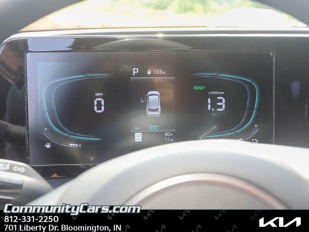 new 2025 Kia Sportage Hybrid car, priced at $30,650
