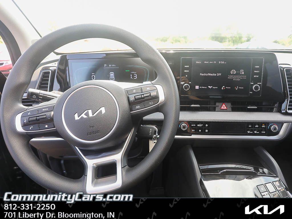new 2025 Kia Sportage Hybrid car, priced at $30,650