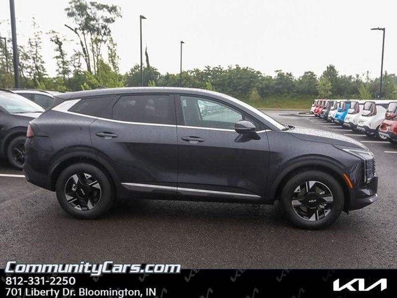 new 2026 Kia Sportage car, priced at $30,332