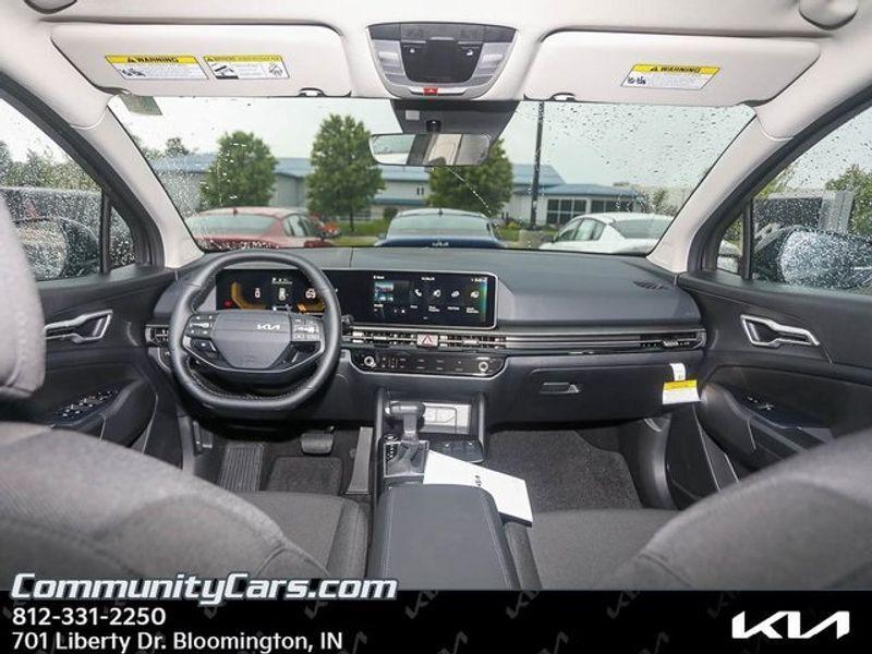 new 2026 Kia Sportage car, priced at $30,332