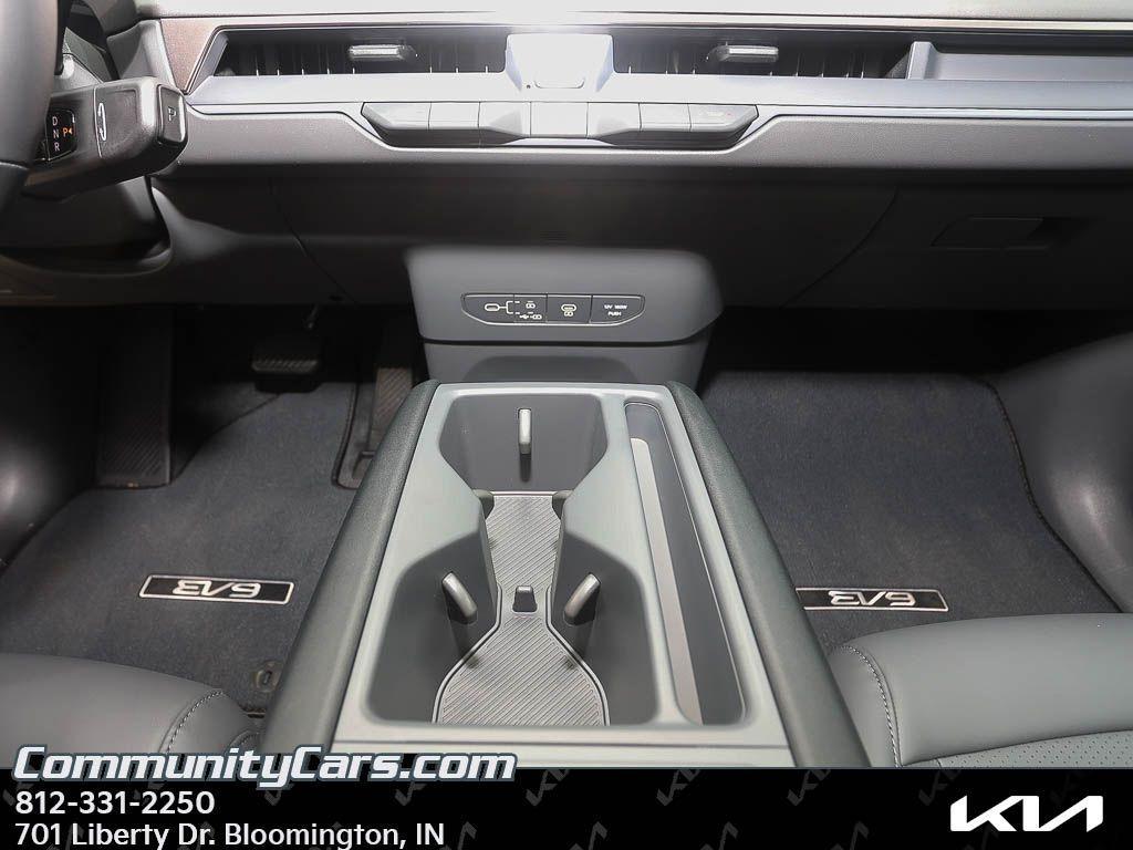 new 2026 Kia EV9 car, priced at $63,900