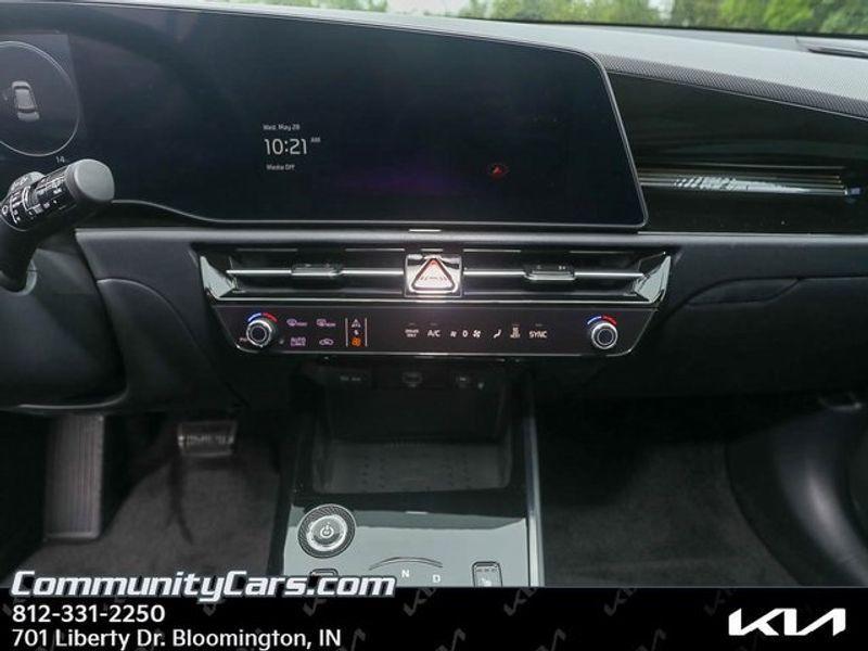 new 2025 Kia Niro EV car, priced at $41,800