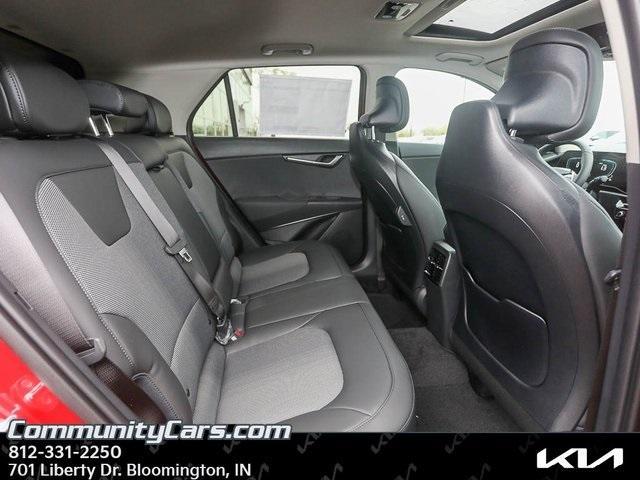 new 2025 Kia Niro car, priced at $33,648