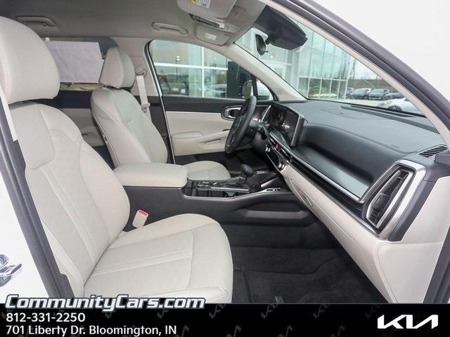 new 2025 Kia Sorento car, priced at $37,856