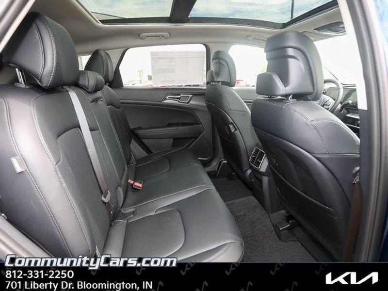 new 2025 Kia Sportage Hybrid car, priced at $33,990