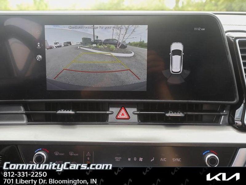 new 2025 Kia Sportage Hybrid car, priced at $33,990