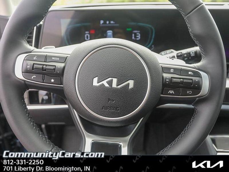 new 2025 Kia Sportage Hybrid car, priced at $33,990