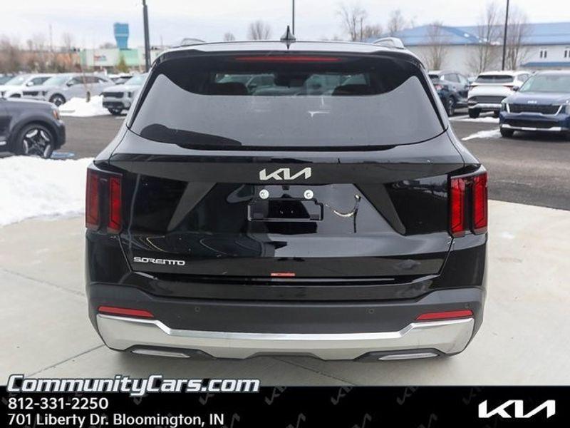 new 2025 Kia Sorento car, priced at $36,826