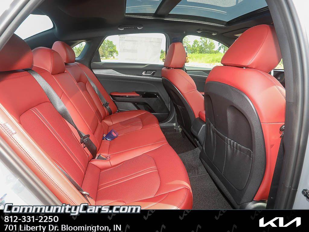 new 2025 Kia K5 car, priced at $31,000