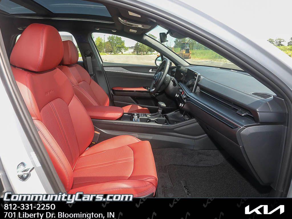 new 2025 Kia K5 car, priced at $31,000
