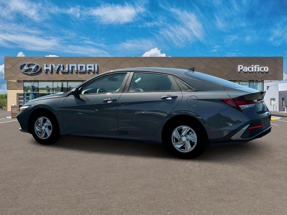 new 2025 Hyundai Elantra car, priced at $23,025