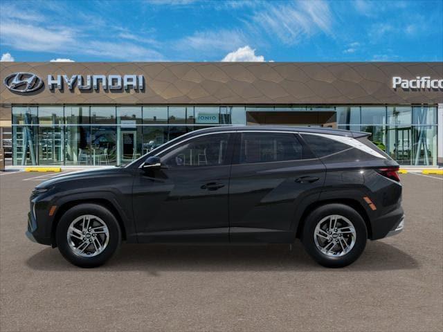 new 2025 Hyundai Tucson car, priced at $32,000