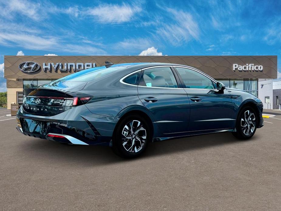 new 2025 Hyundai Sonata car, priced at $30,960