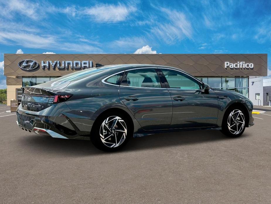 new 2024 Hyundai Sonata car, priced at $30,588