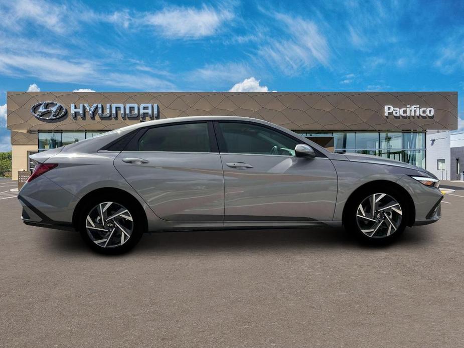 new 2025 Hyundai Elantra car, priced at $26,725