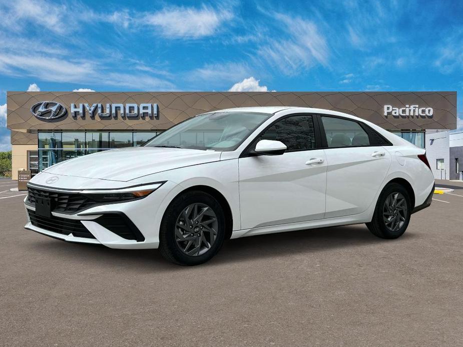 new 2024 Hyundai Elantra car, priced at $24,549