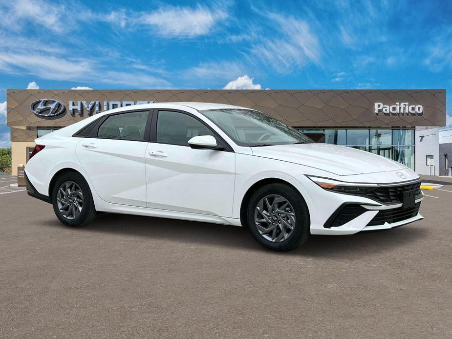 new 2024 Hyundai Elantra car, priced at $24,549