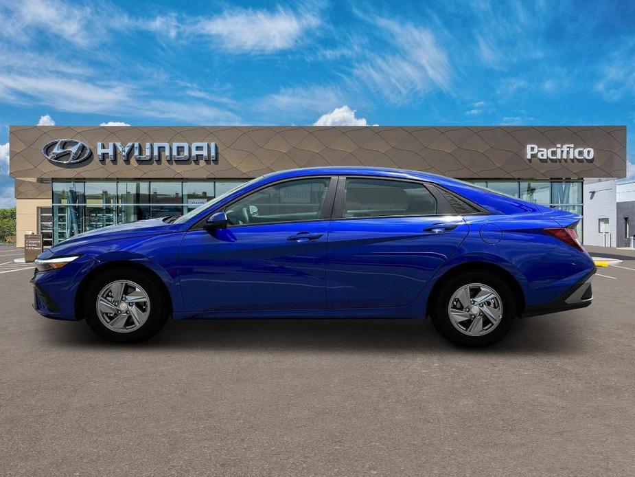 new 2024 Hyundai Elantra car, priced at $22,548