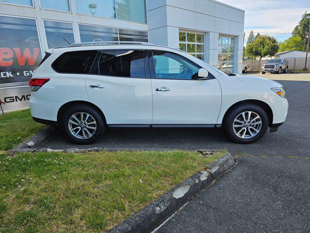 used 2014 Nissan Pathfinder car, priced at $7,695
