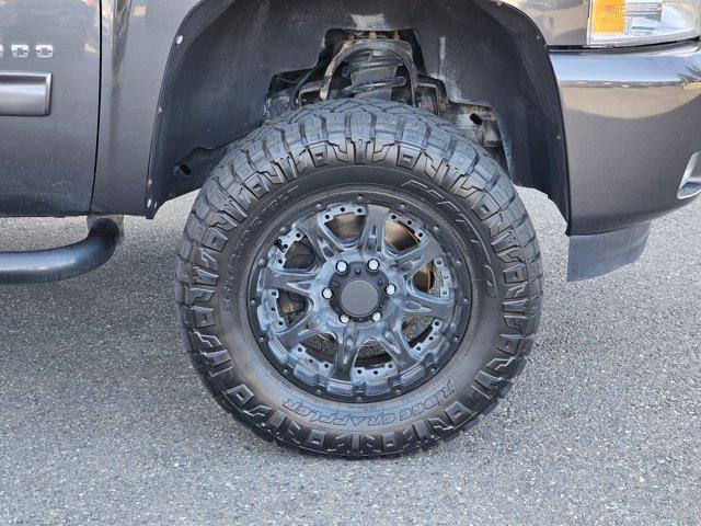 used 2011 Chevrolet Silverado 1500 car, priced at $16,995