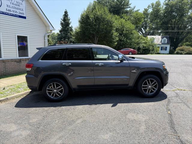 used 2017 Jeep Grand Cherokee car, priced at $12,995