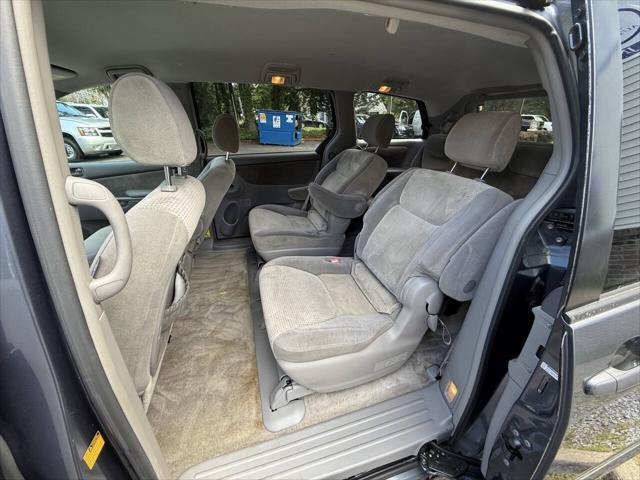 used 2006 Toyota Sienna car, priced at $6,995