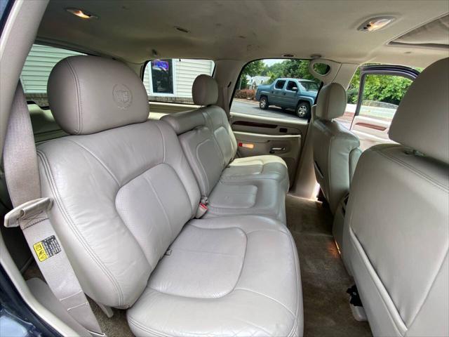 used 2002 Cadillac Escalade car, priced at $7,995