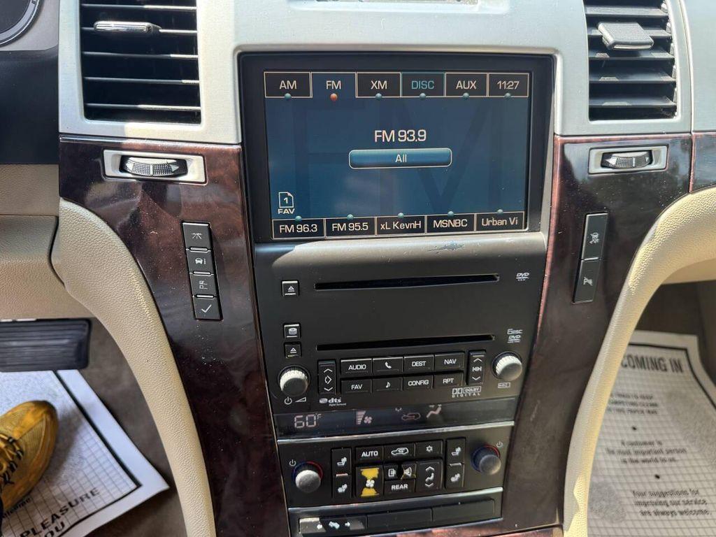 used 2009 Cadillac Escalade car, priced at $9,995