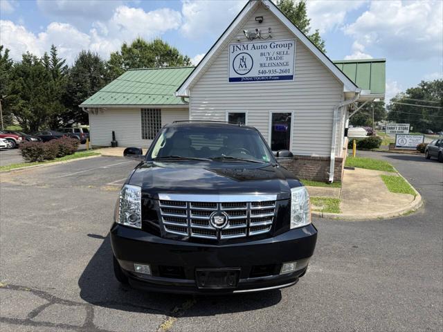 used 2009 Cadillac Escalade car, priced at $9,995