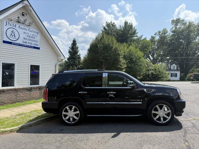 used 2009 Cadillac Escalade car, priced at $9,995