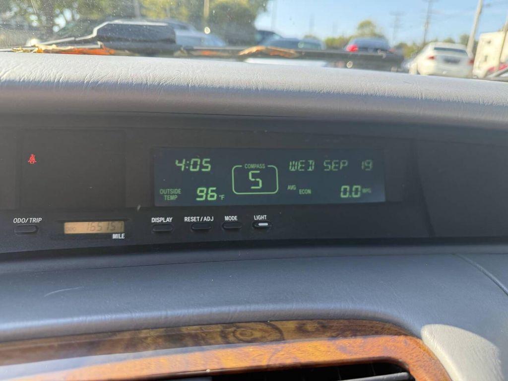 used 2002 Toyota Avalon car, priced at $3,995