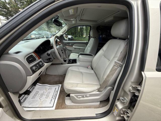 used 2013 GMC Yukon car, priced at $14,995