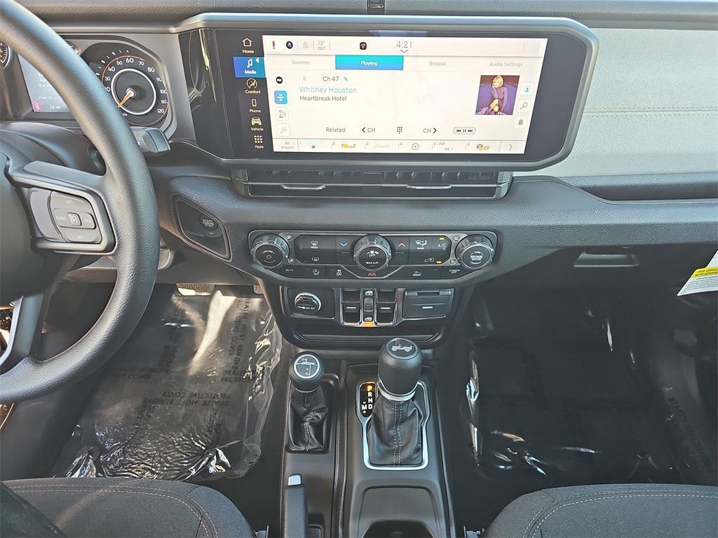 new 2025 Jeep Wrangler car