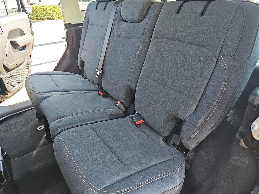 new 2025 Jeep Wrangler car
