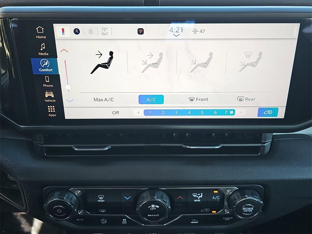 new 2025 Jeep Wrangler car