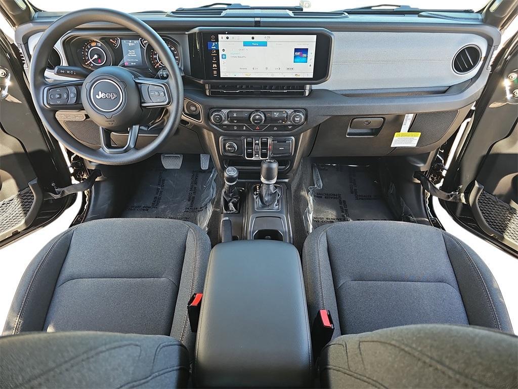 new 2025 Jeep Wrangler car