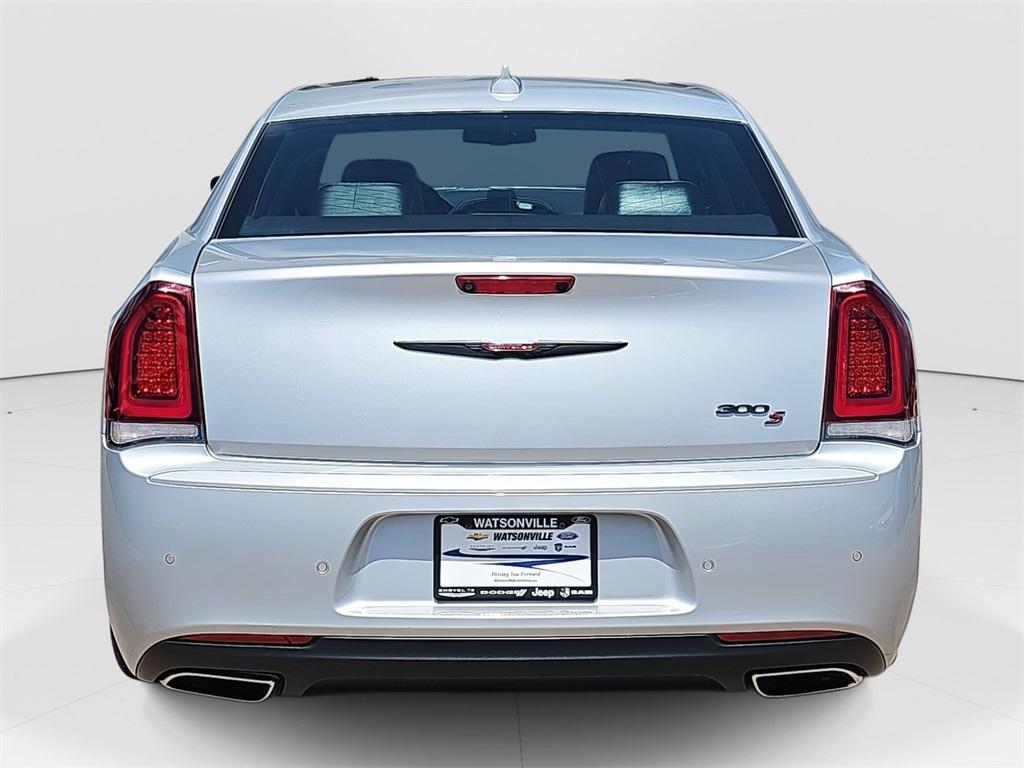 used 2022 Chrysler 300 car, priced at $25,998
