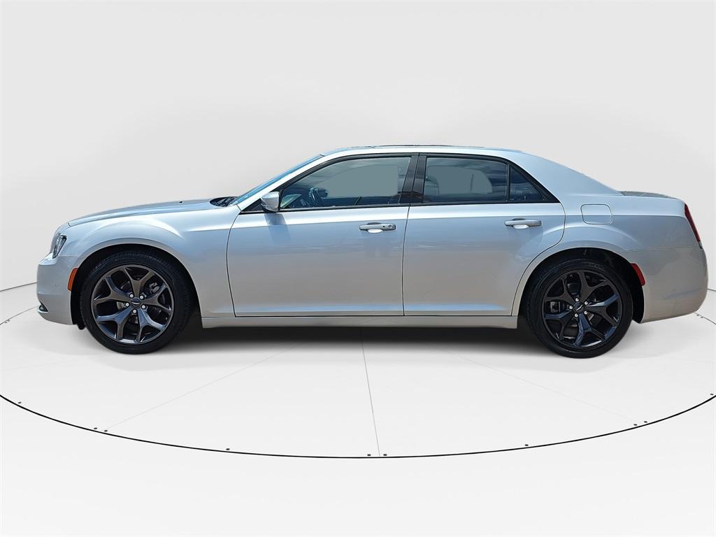 used 2022 Chrysler 300 car, priced at $25,998