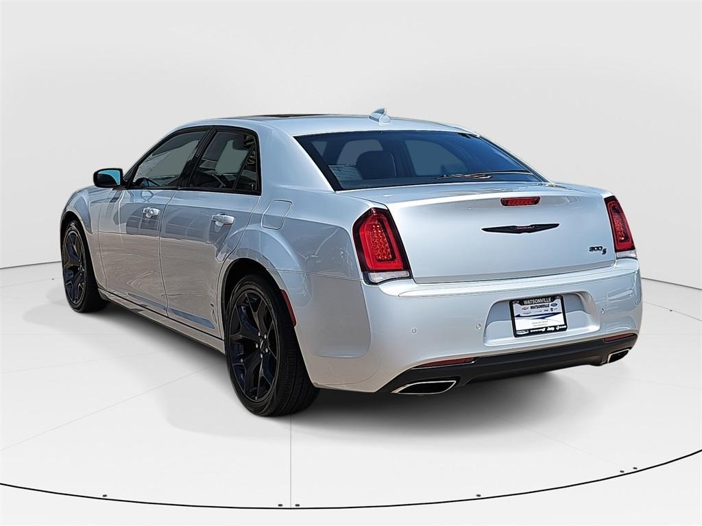 used 2022 Chrysler 300 car, priced at $25,998