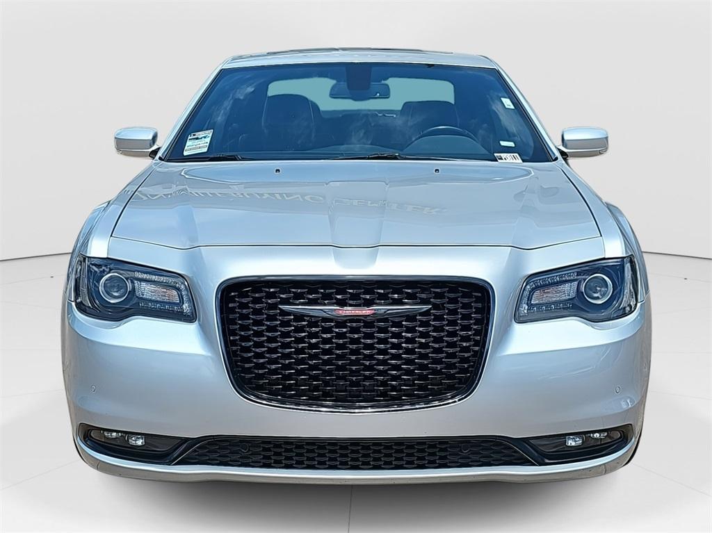 used 2022 Chrysler 300 car, priced at $25,998