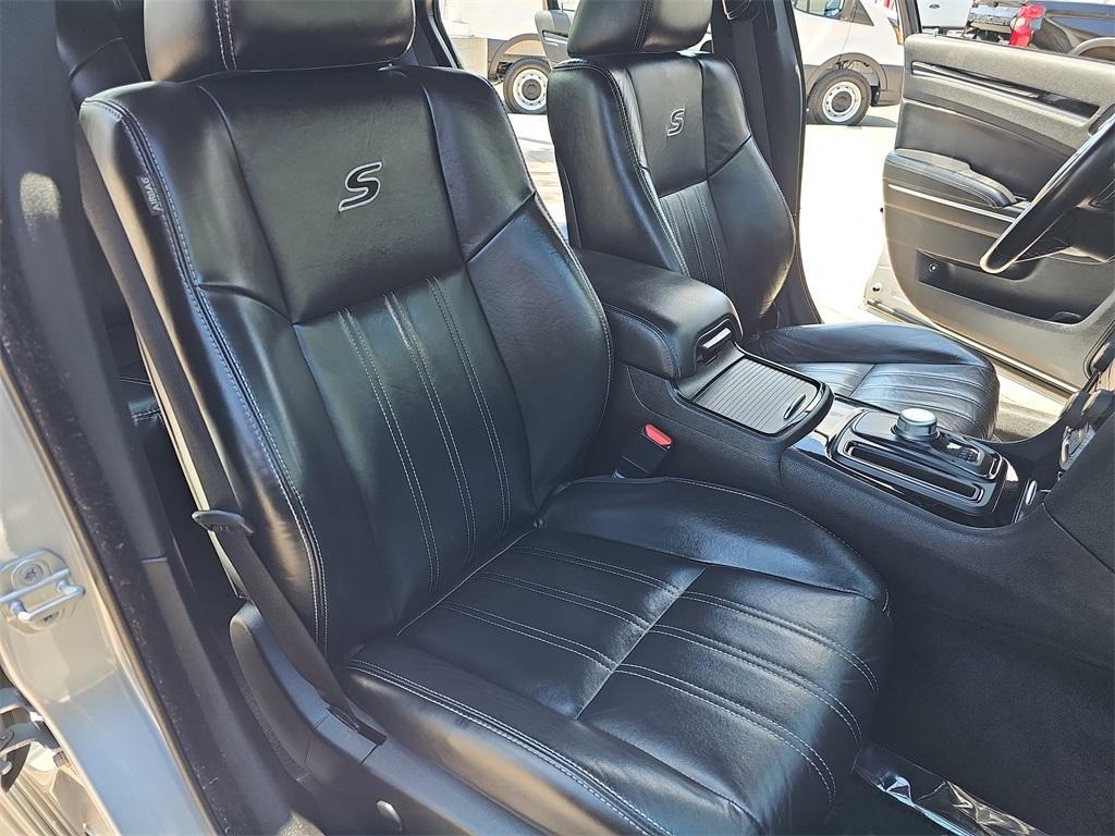 used 2022 Chrysler 300 car, priced at $25,998