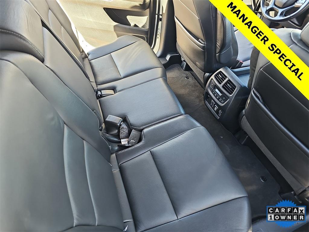 used 2022 Honda Pilot car, priced at $32,684