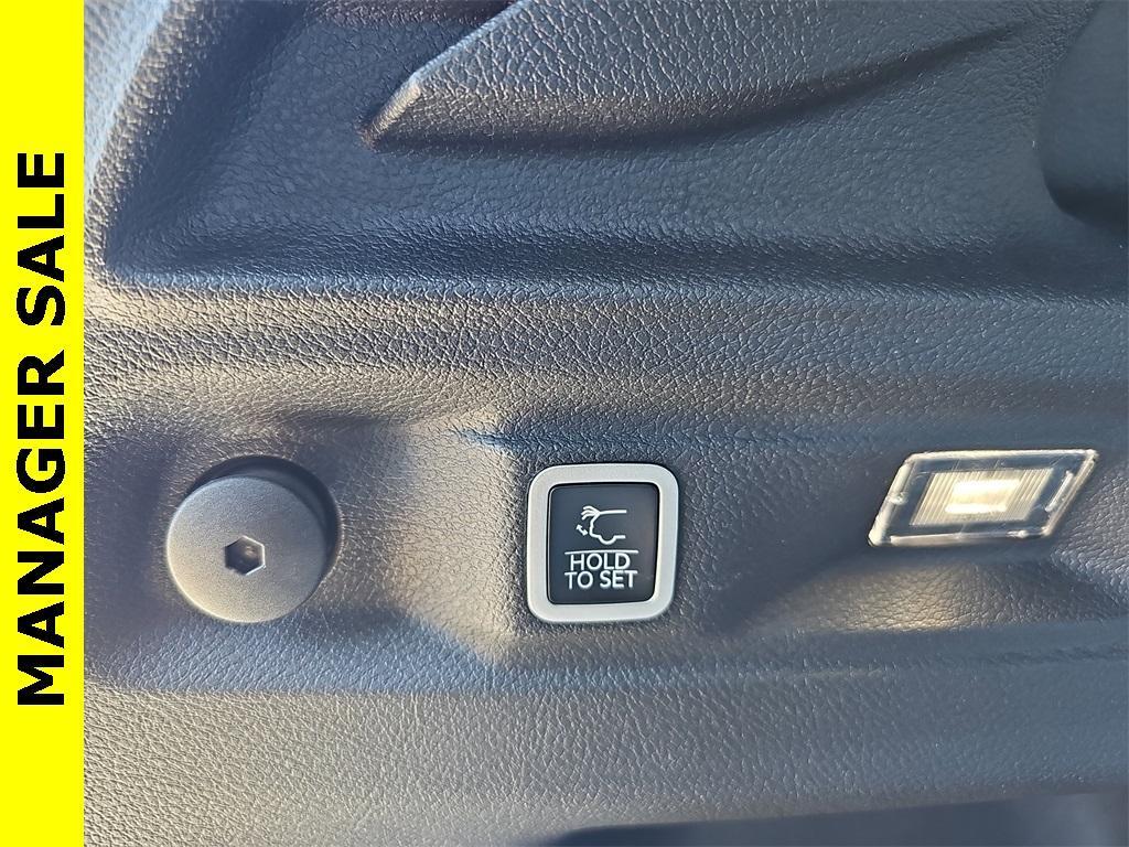 new 2025 Jeep Grand Cherokee L car, priced at $45,076