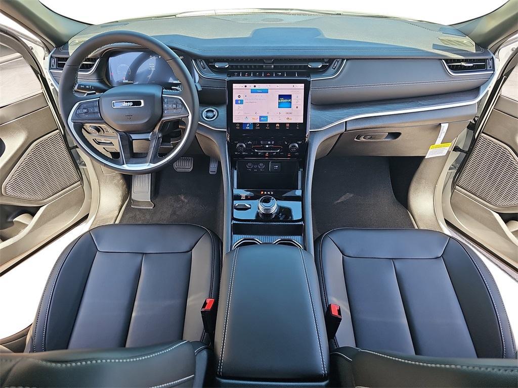 new 2025 Jeep Grand Cherokee L car, priced at $46,077