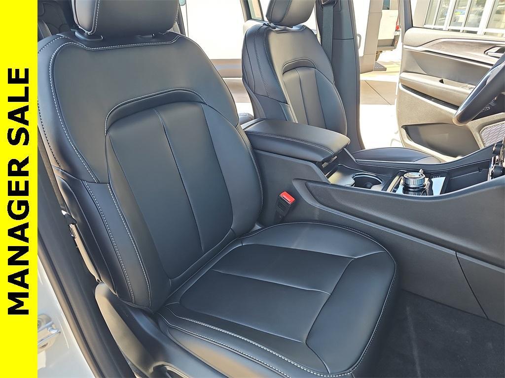 new 2025 Jeep Grand Cherokee L car, priced at $45,076